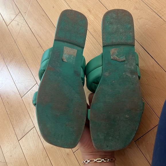 Dolce Vita green slide sandals - Picture 2 of 2